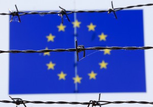 migrants-hungary-eu-fence